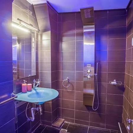 Iris Exclusive Ap In Historic Center Apartment Athens